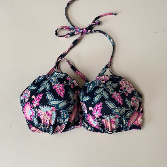 Shade & Shore Floral Print Bathing Suit - Picture 2 of 15